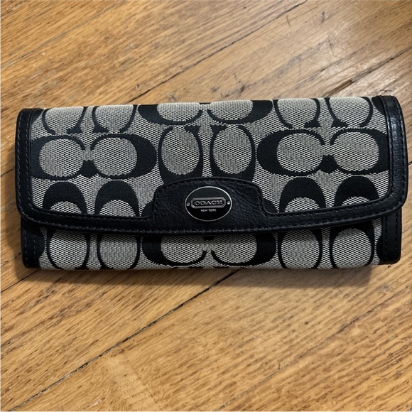 Coach Signature Black and Gray Wallet - Picture 1 of 7